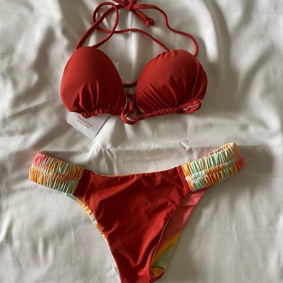 NEW WITH TAGS SAN LORENZO BIKINI BOUGHT IN WAIKIKI HAWAII. - Picture 2 of 4